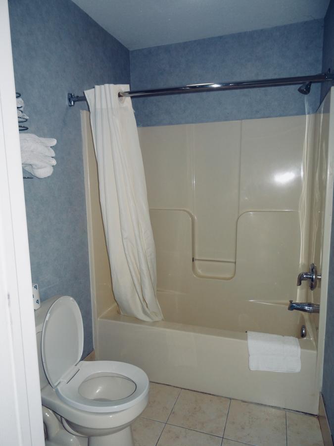 Village Inn & Suites - Smithville Kültér fotó